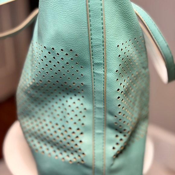 CARLOS by CARLOS Santana Mila Tote - Picture 4 of 17